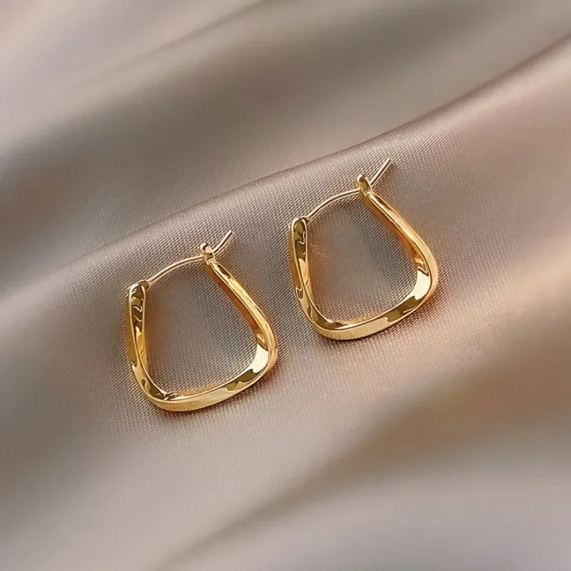 Curved Creolen